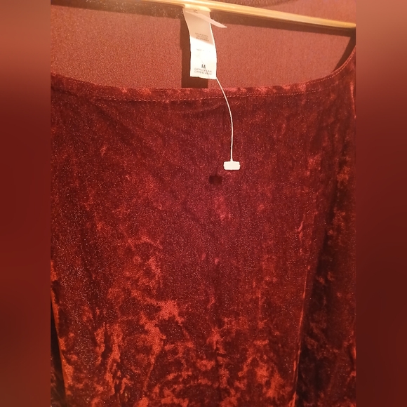VTG Victoria Secret red/burgundy  velvet body suit - m - Picture 4 of 5